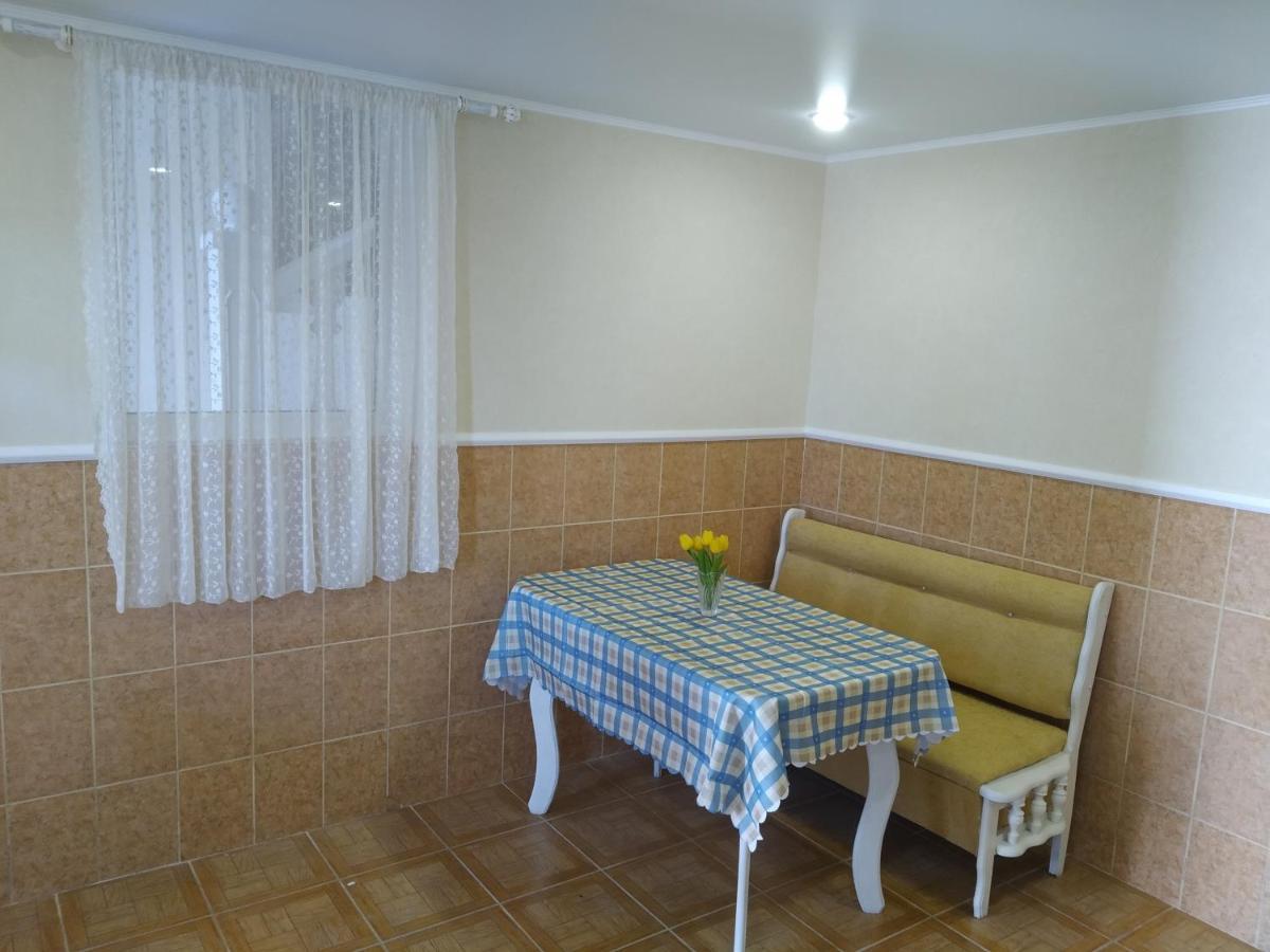 Guest House Liel Sukhumi Ngoại thất bức ảnh