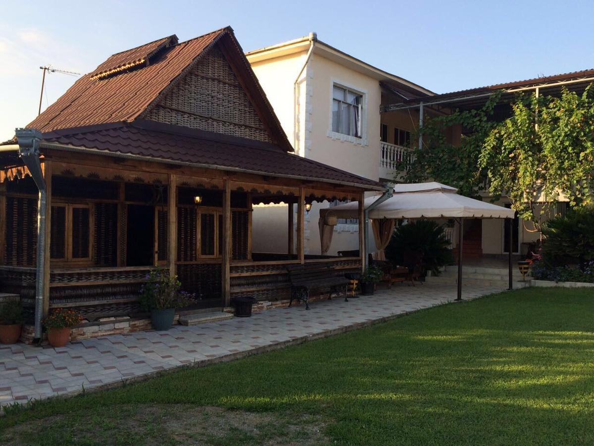 Guest House Liel Sukhumi Ngoại thất bức ảnh