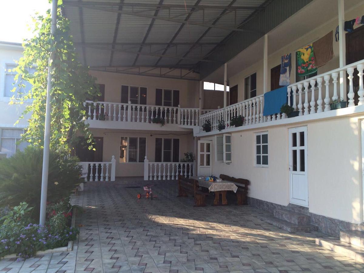 Guest House Liel Sukhumi Ngoại thất bức ảnh